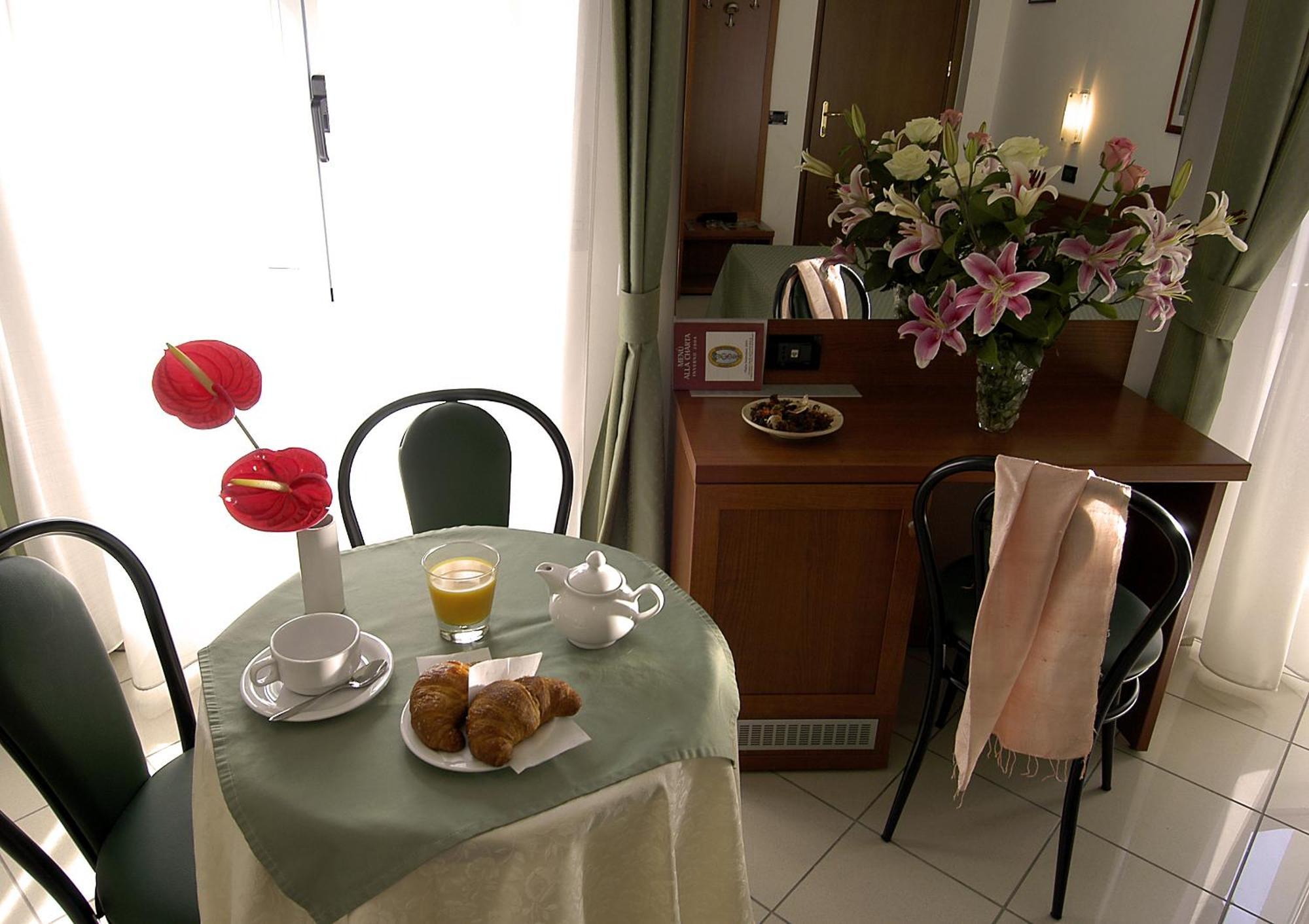 Hotel Dore Milánó Kültér fotó