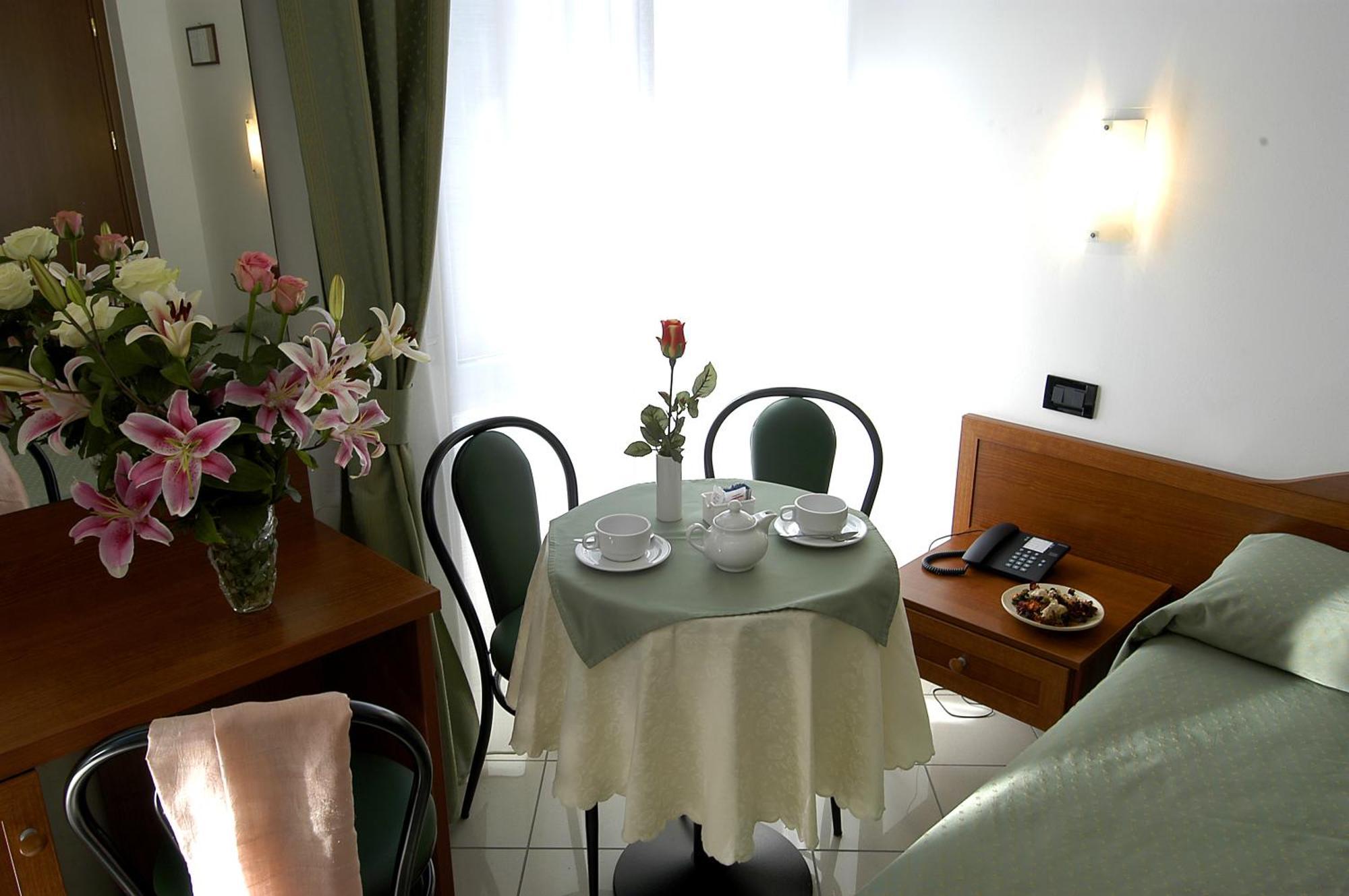 Hotel Dore Milánó Kültér fotó