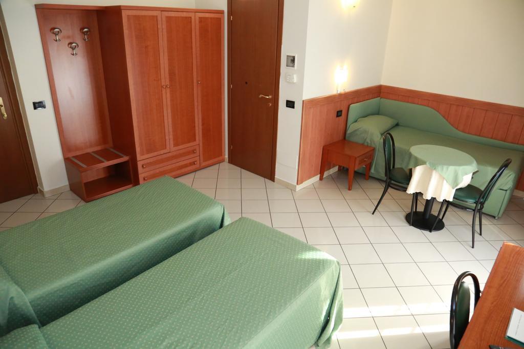 Hotel Dore Milánó Kültér fotó