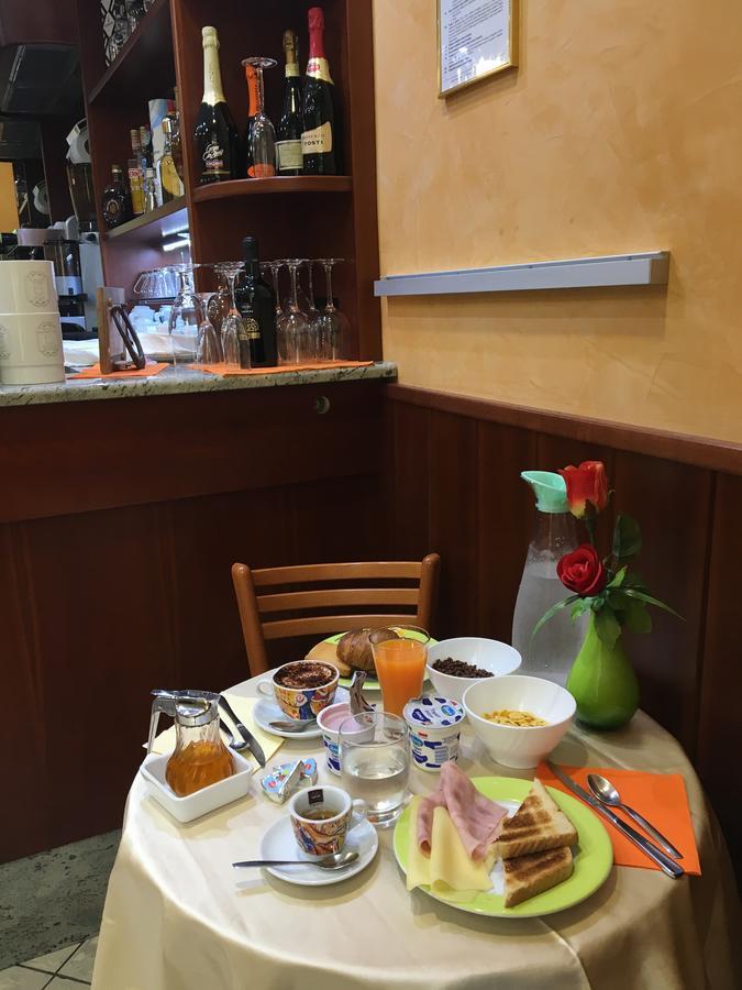 Hotel Dore Milánó Kültér fotó