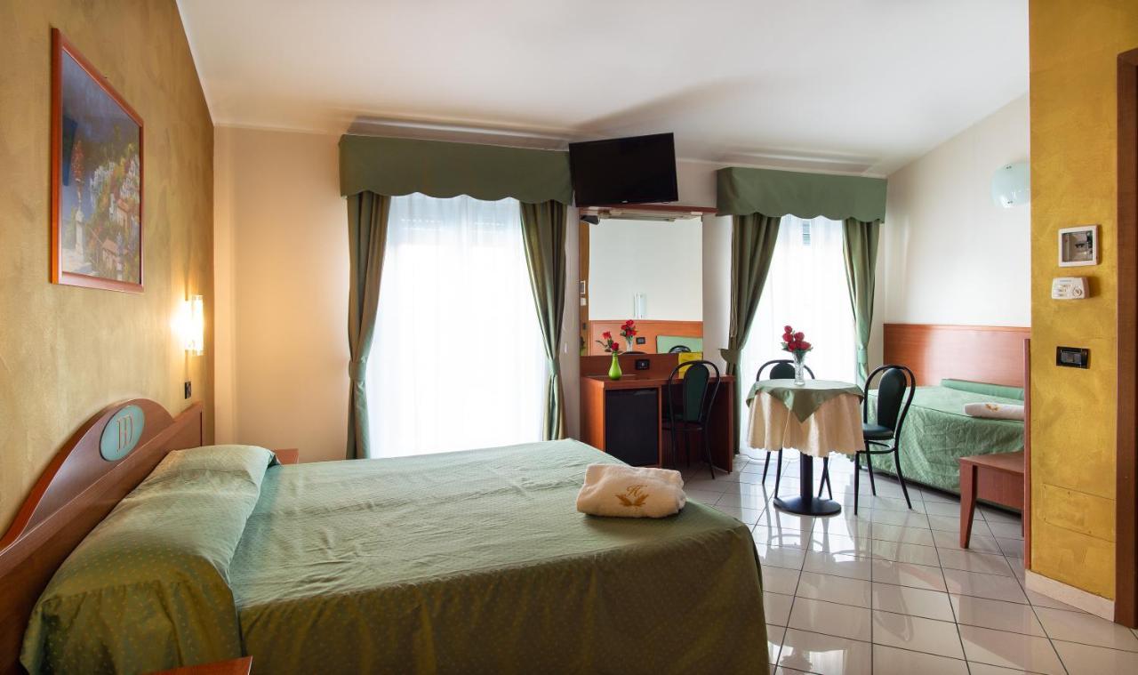 Hotel Dore Milánó Kültér fotó