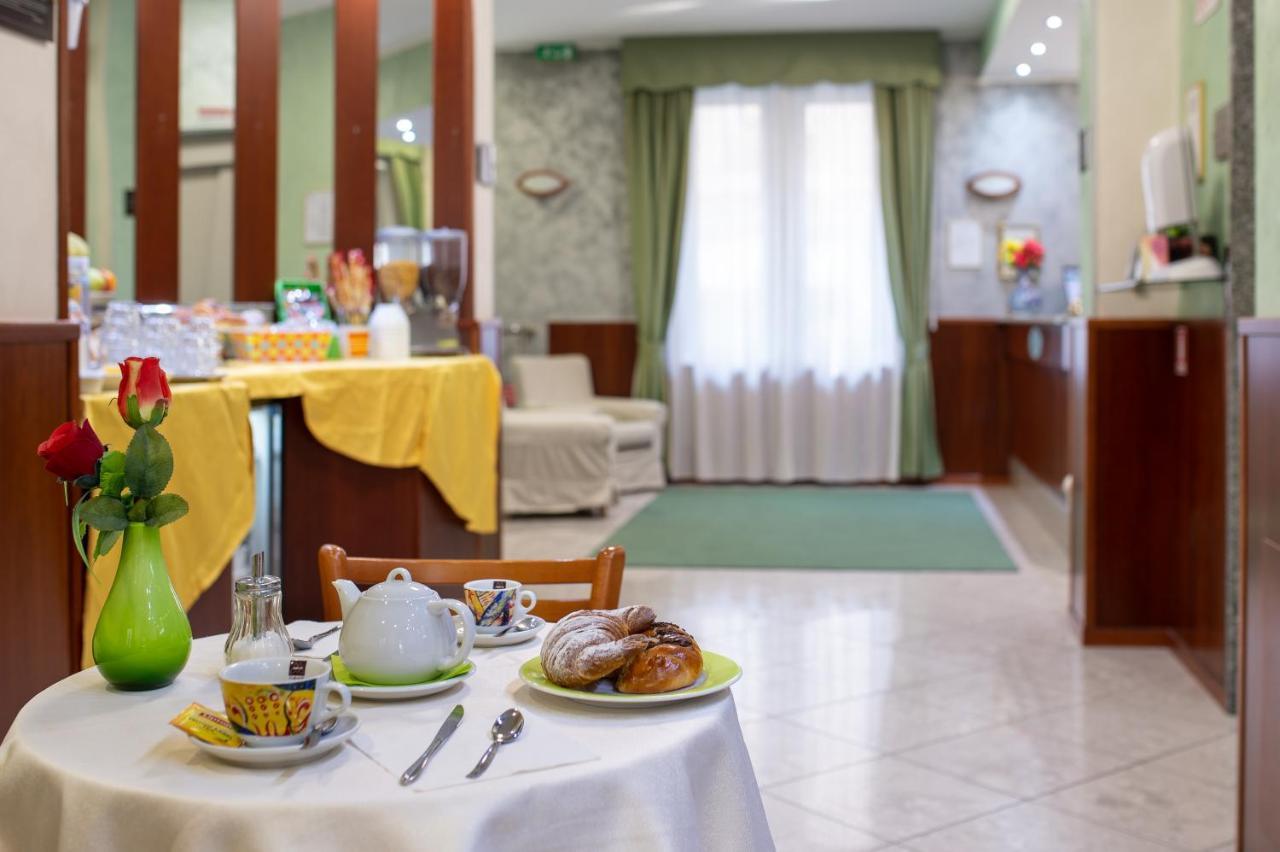 Hotel Dore Milánó Kültér fotó